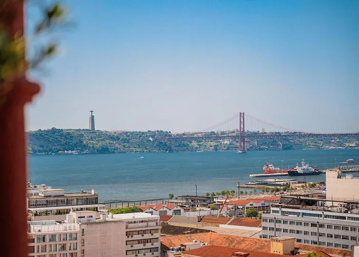 Monte Belvedere Hotel By Shiadu